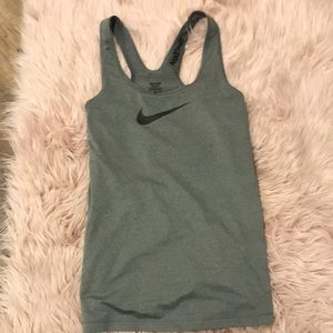 Nike tank